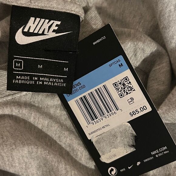 Nike Women's Gray Jumpsuit Graphic Print Romper Medium NWT - Picture 7 of 9